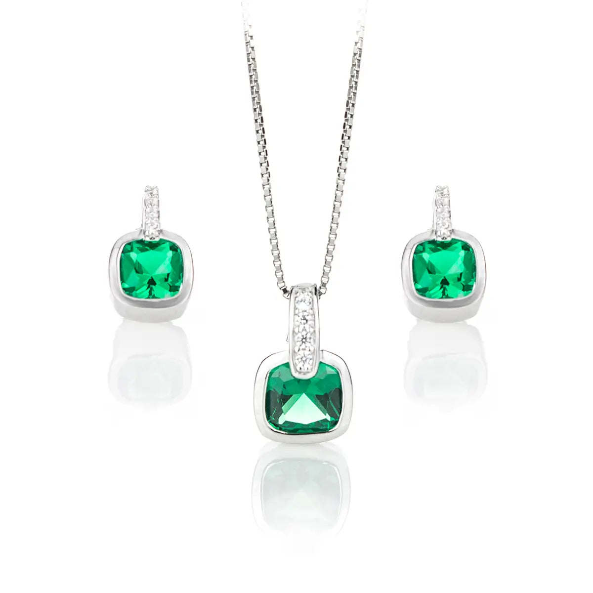 Сребърно колие с Нано камъни в ледено сини нюанси Фина бижутерия