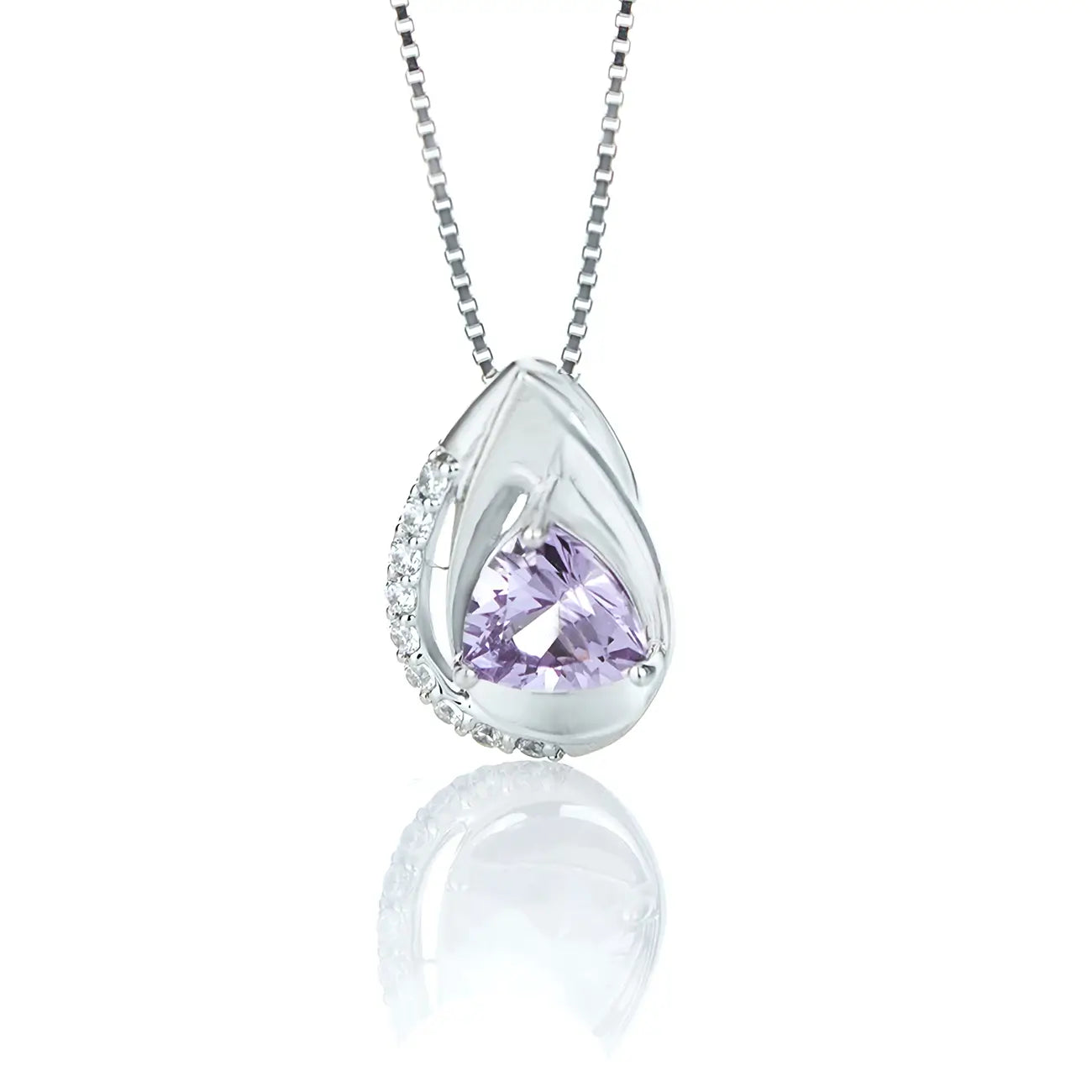 Колие със синтетичен александрити т сребро с нежен лилав блясък