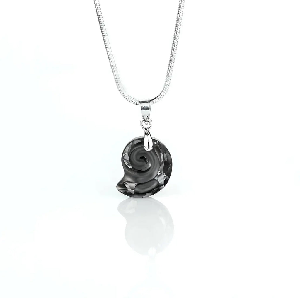 Кристално колие Sea Snail Pendant в графитен цвят с кристал Сваровски