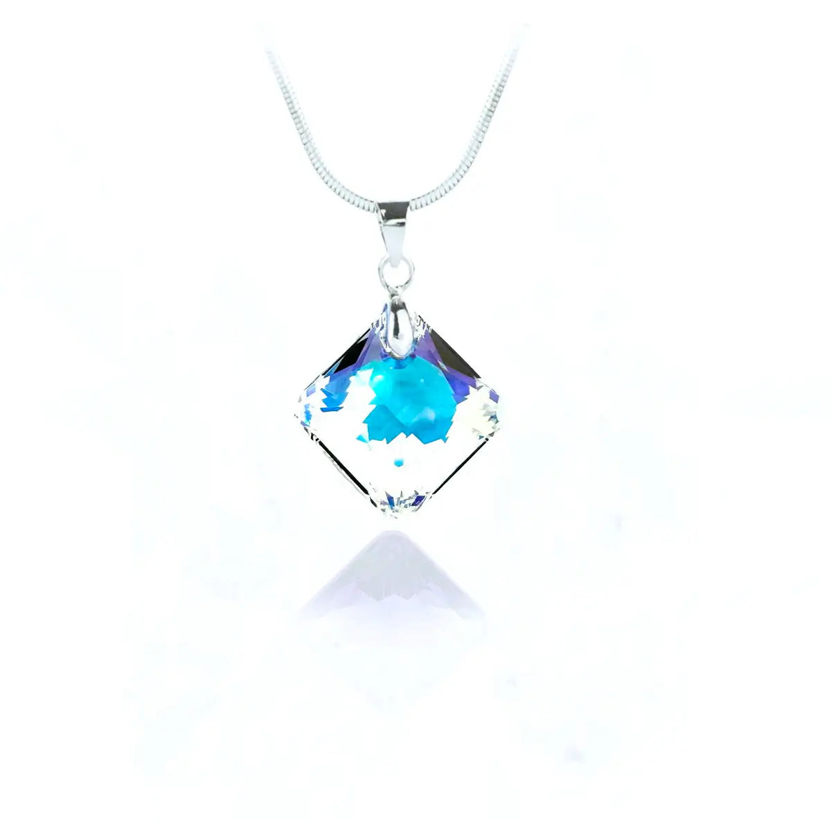 Кристално колие Square Pendant