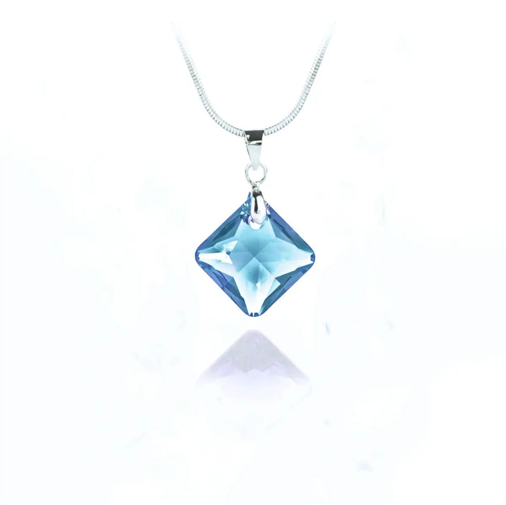 Кристално колие Square Pendant
