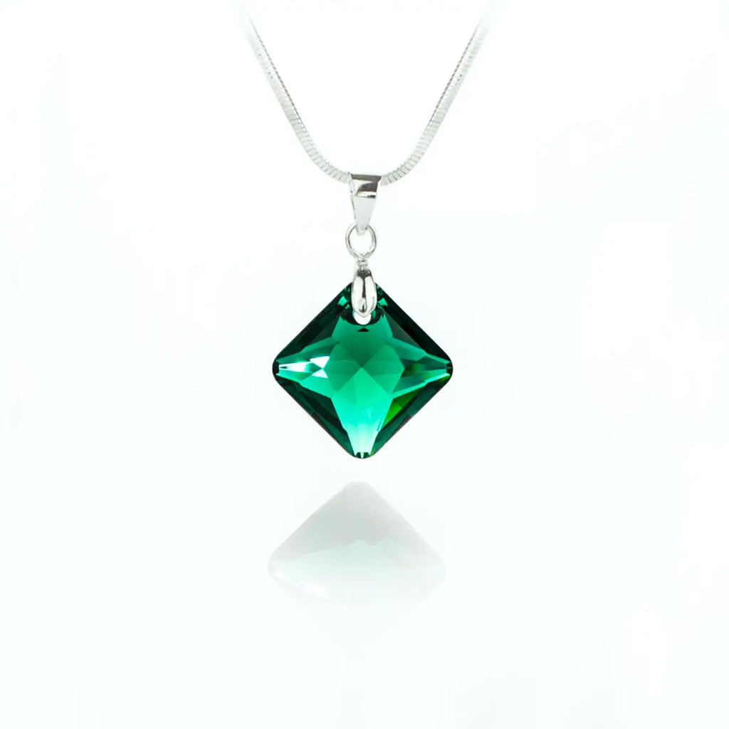 Кристално колие Square Pendant