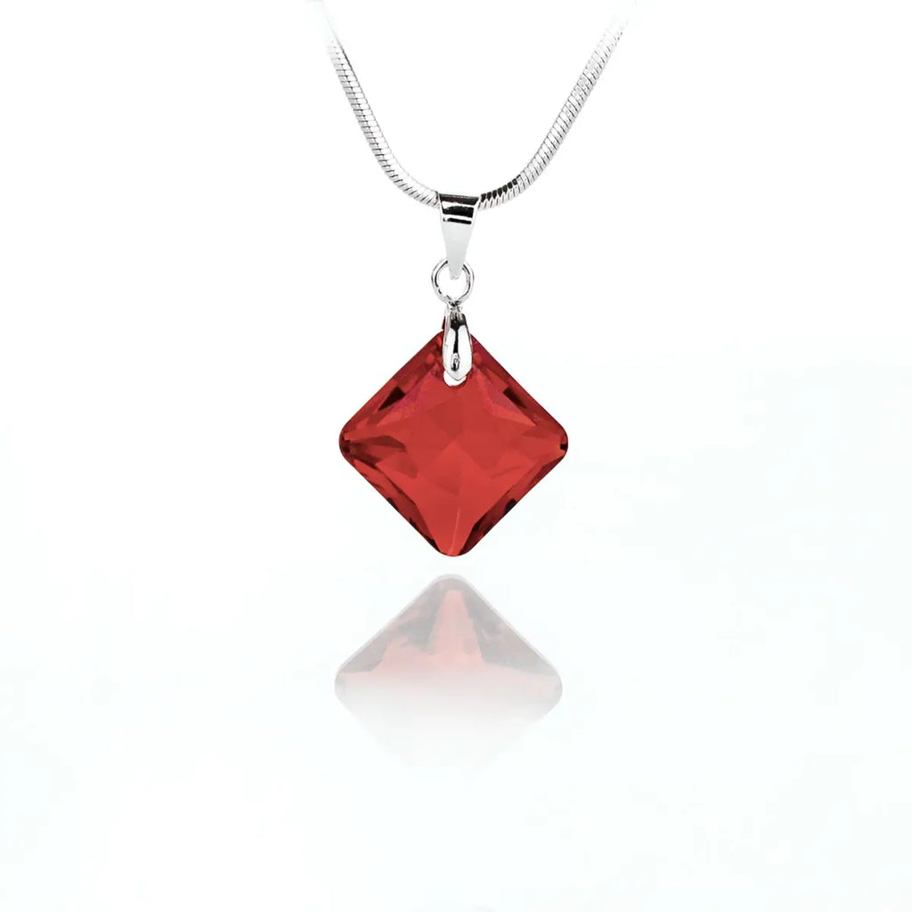Кристално колие Square Pendant