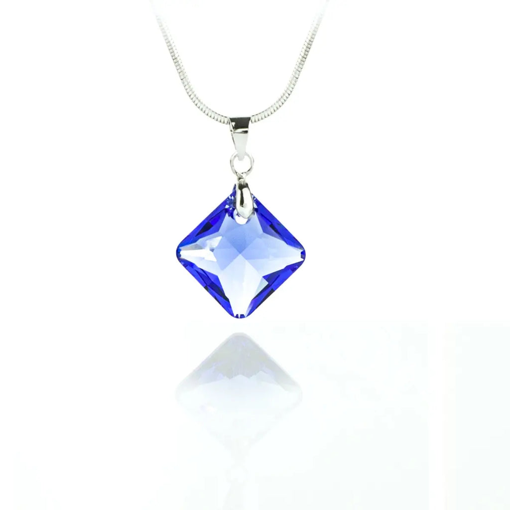 Кристално колие Square Pendant
