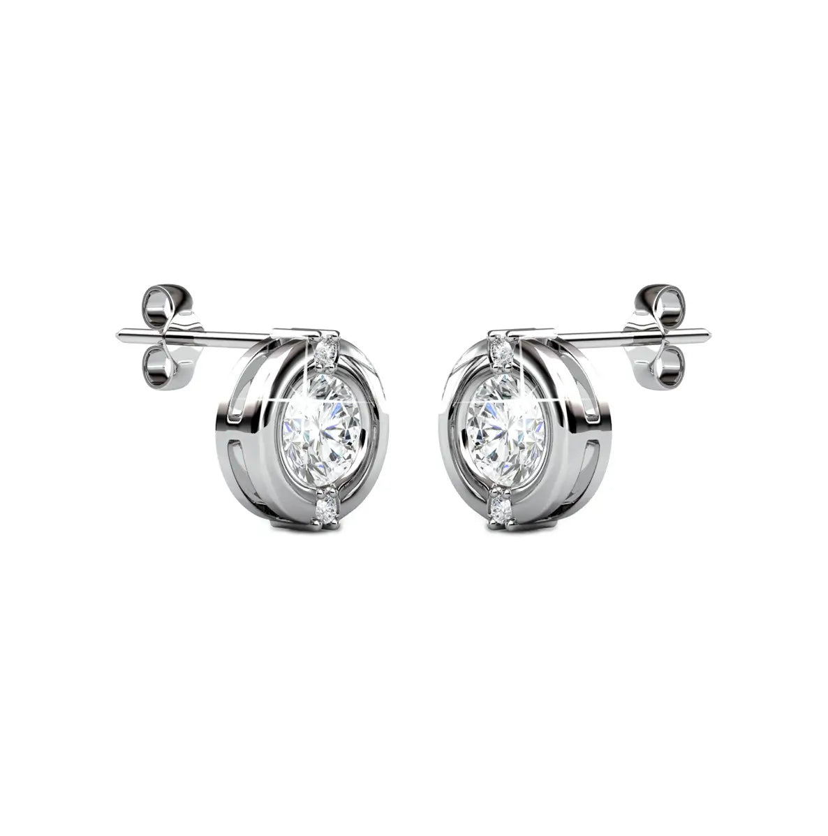 Луксозни сребърни обеци с кристали Must-have модел