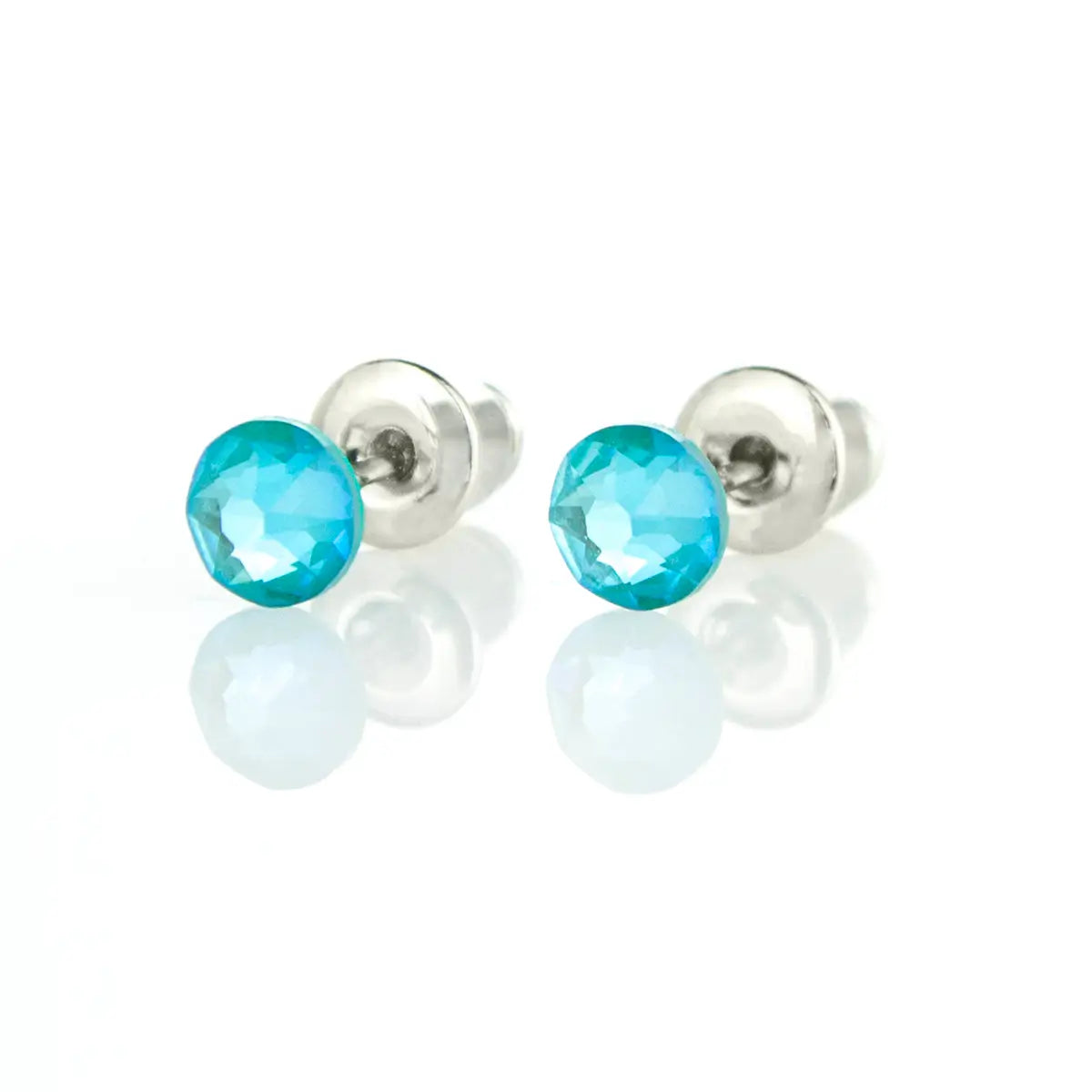 Малки обици на винт с австрийски кристали Dots