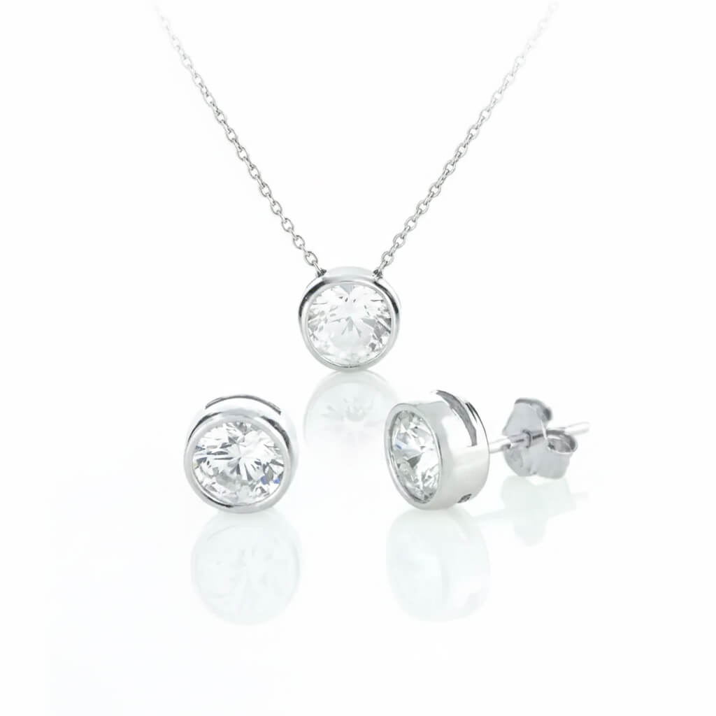 Нежен сребърен сет колие с обеци на винт с циркони Сваровски
