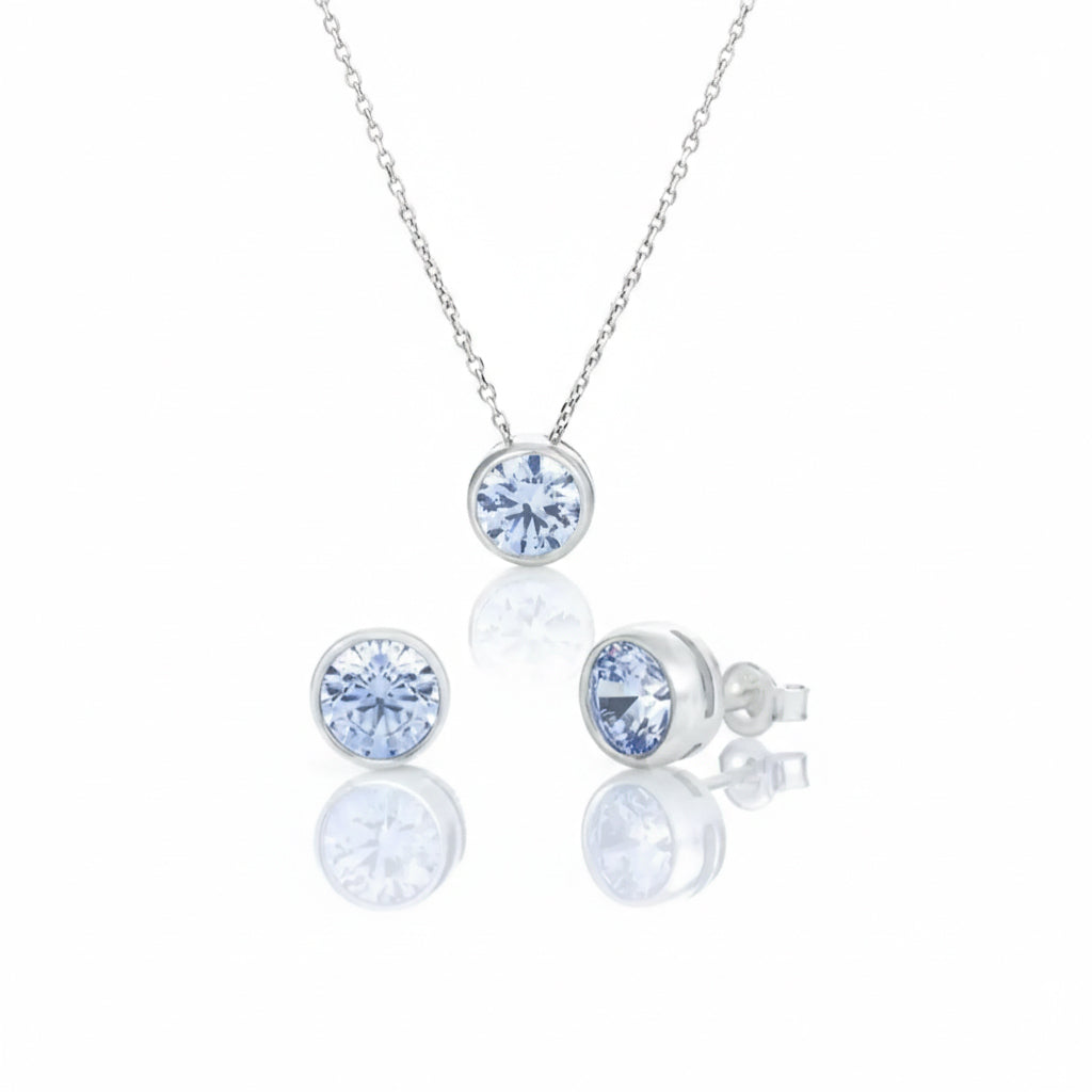 Нежен сребърен сет колие с обеци на винт с циркони Сваровски