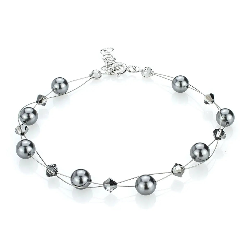 Нежнa гривна с малки перли и кристали