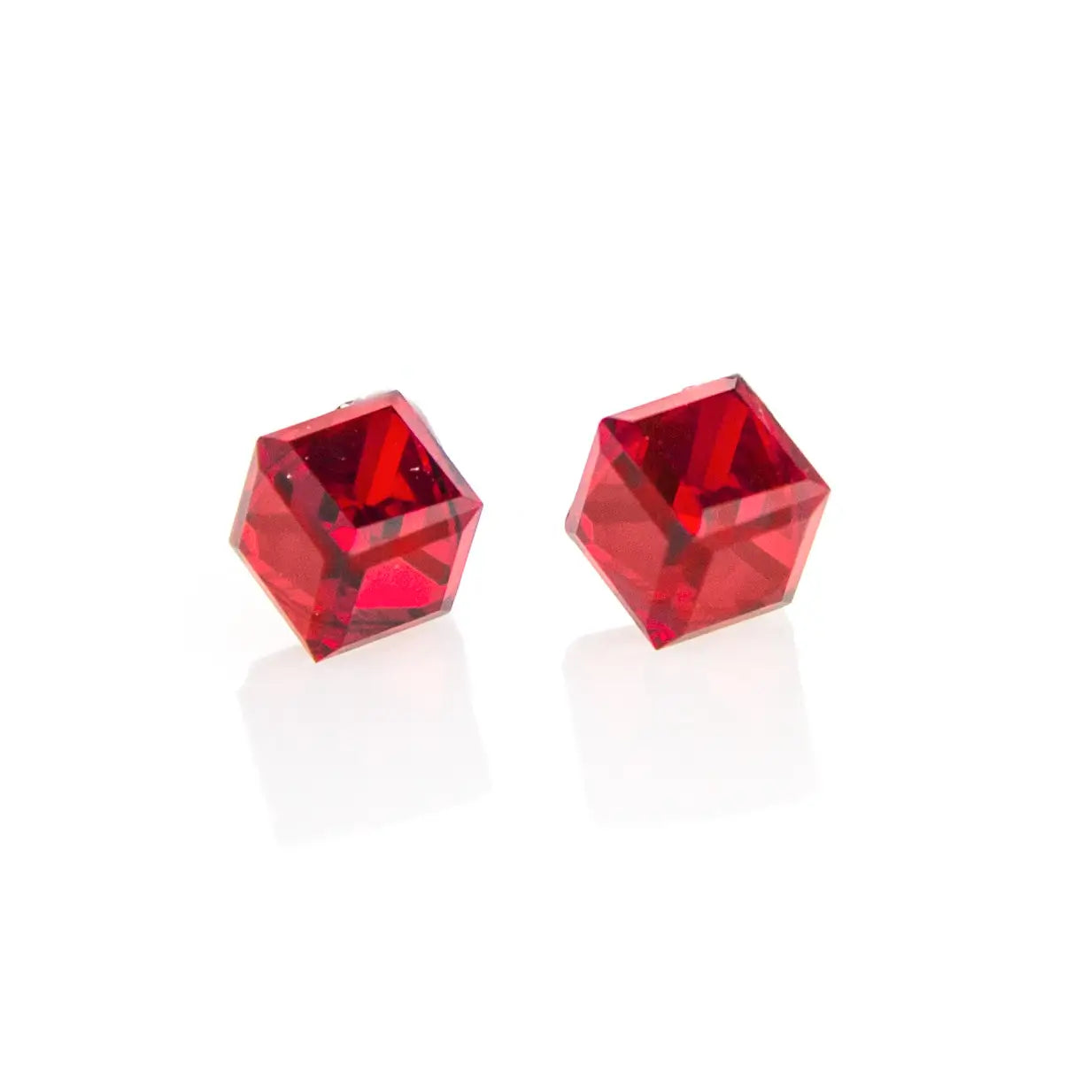 Обици Кубчета на винт с премиум австрийски кристали