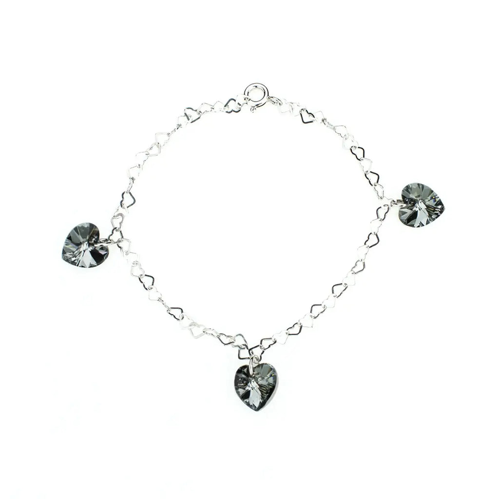 Сребърна гривна с малки кристали сърца