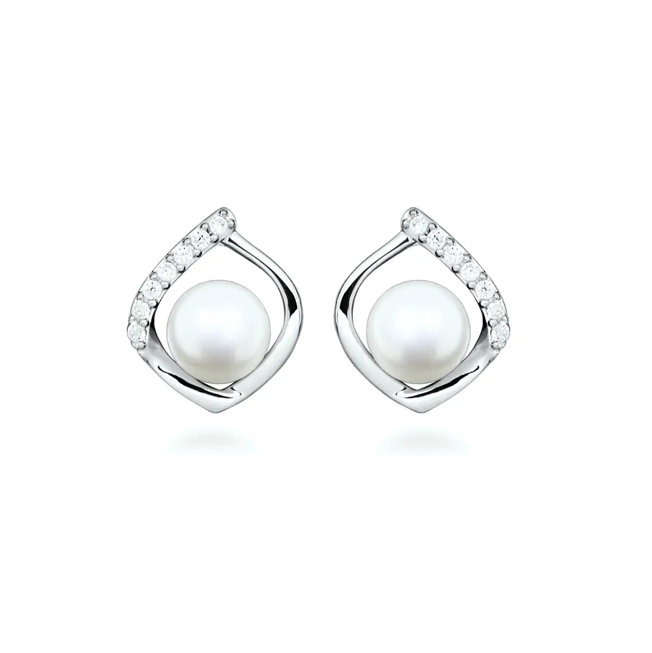 Сребърни обеци с речни перли и циркови, модерна ромбоидна форма и родиево покритие за луксозен завършек