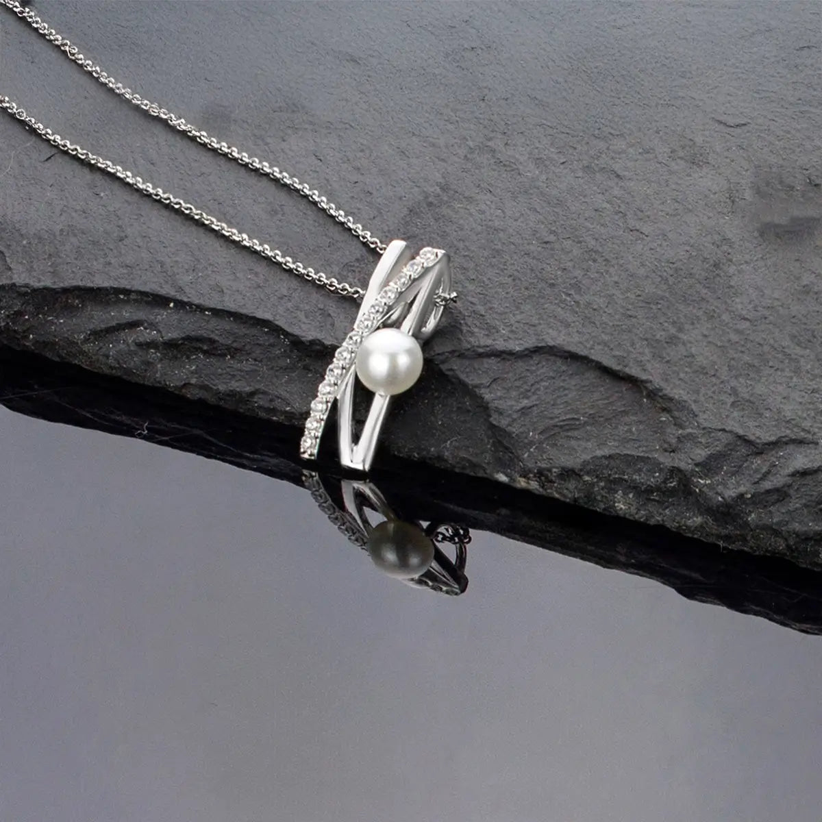 Сребърно колие с Речни перли и циркони Rectungular Design